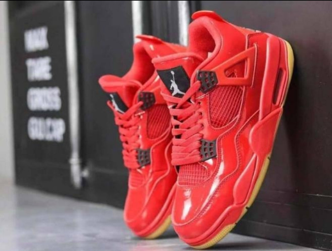  Les baskets Air Jordan 4 offrent un style iconique et une performance remarquable.

leur design distinctif pas cher. le moin cher. 