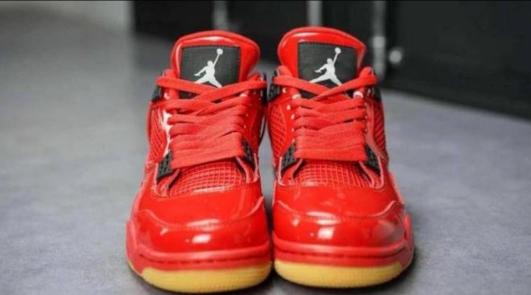  Les baskets Air Jordan 4 offrent un style iconique et une performance remarquable.

leur design distinctif pas cher. le moin cher. 