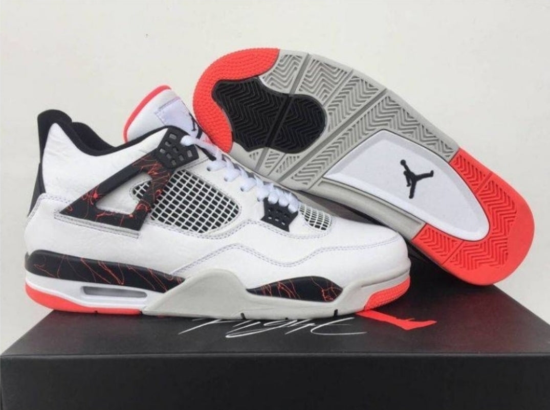 Les baskets Air Jordan 4 offrent un style iconique et une performance remarquable.

leur design distinctif pas cher. le moin cher. 