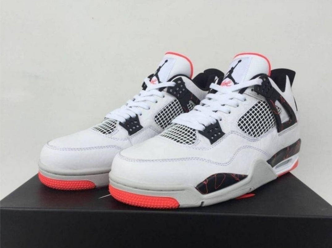  Les baskets Air Jordan 4 offrent un style iconique et une performance remarquable.

leur design distinctif pas cher. le moin cher. 