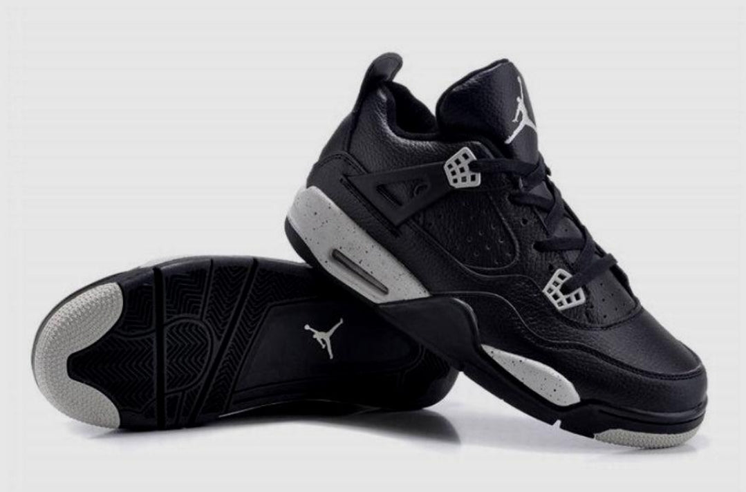  Les baskets Air Jordan 4 offrent un style iconique et une performance remarquable.

leur design distinctif pas cher. le moin cher. 