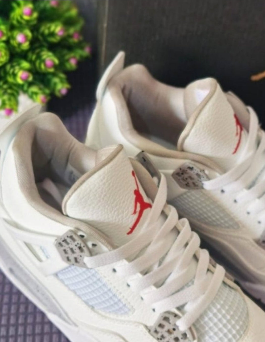 Les baskets Air Jordan 4 offrent un style légendaire et une performance exceptionnelle et unique.pas cher. le moins cher 