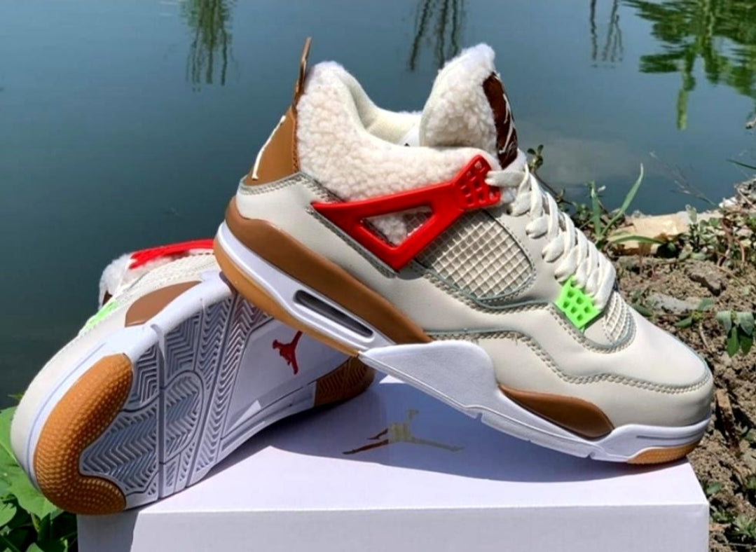  Les baskets Air Jordan 4 offrent un style iconique et une performance remarquable.

leur design distinctif pas cher. le moin cher. 